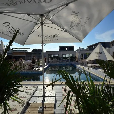 Oneiro Resort 3*