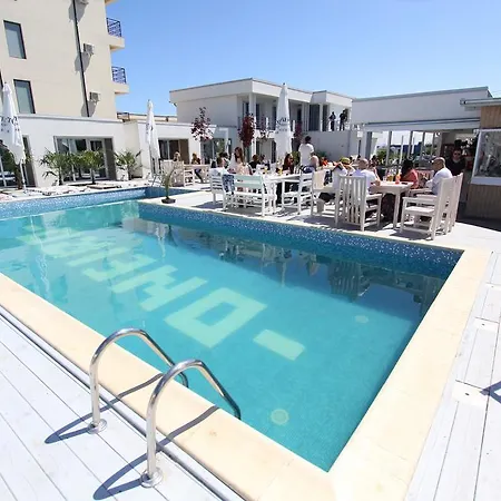 Oneiro Resort 3*