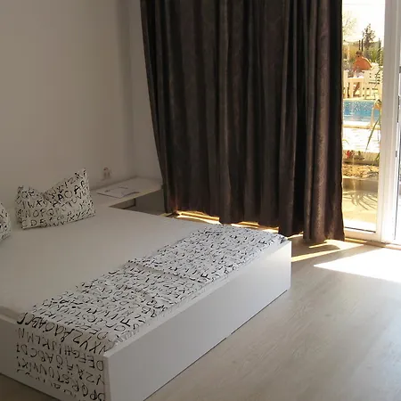 Oneiro Mamaia